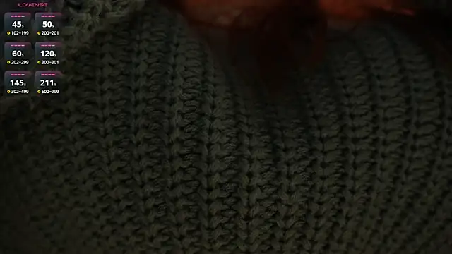 AdritVance live cam, Curvy, Red, Green, Shaven - EroticFlix