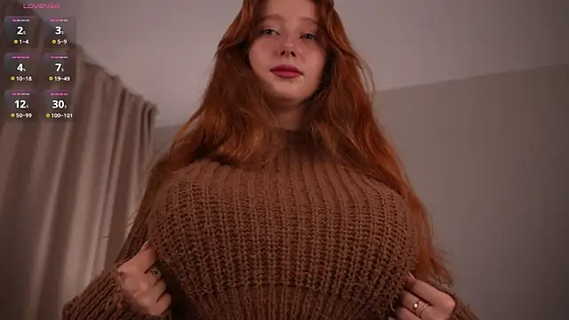AdritVance live cam, Curvy, Red, Green, Shaven - EroticFlix
