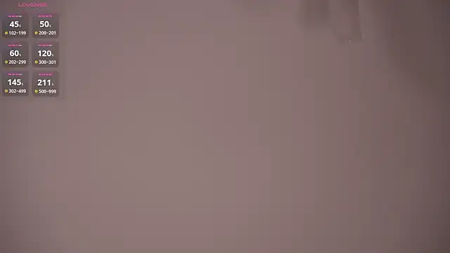AdritVance live cam, Curvy, Red, Green, Shaven - EroticFlix