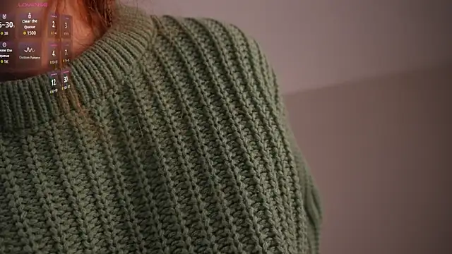 AdritVance live cam, Curvy, Red, Green, Shaven - EroticFlix