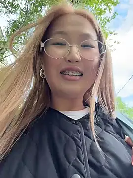 Aiko_Yumi snapshot