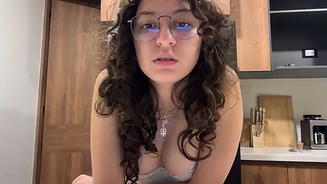 Alicatcua_ live cam, Mexico, Thin, Black, Brown - EroticFlix