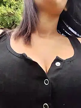 Alina03210 live cam, Hungary, Average, Other, Brown - EroticFlix