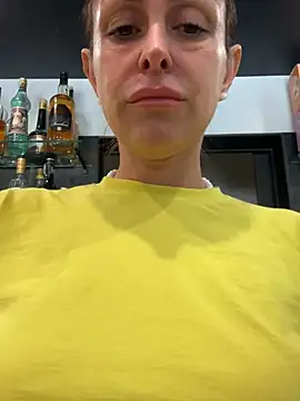 AmandaArt live cam, Italy, Athletic, Brown, Hazel - EroticFlix