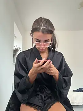 Amberbanxx live cam, Thin, Brown, Hazel, Big Ass - EroticFlix