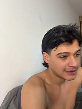 AndresXXXSHOWS live cam, Colombia, Average, Brown, Black - EroticFlix
