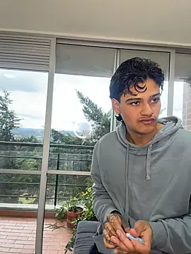AndresXXXSHOWS live cam, Colombia, Average, Brown, Black - EroticFlix