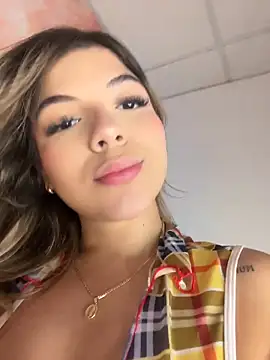AngelBlushXXX live cam, Colombia, Thin, Blonde, Hazel - EroticFlix