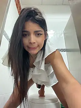 ArieliciousXXX live cam, Colombia, Thin, Red, Brown - EroticFlix