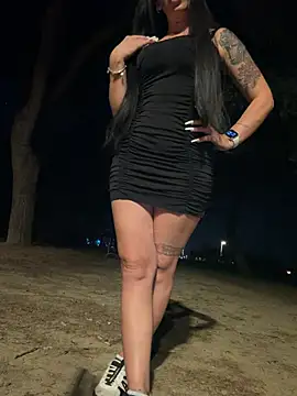 Baby_Panther live cam, Italy, Average, Black, Green - EroticFlix