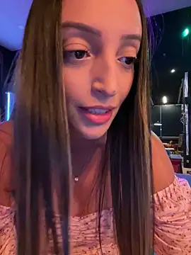 BelleLouiseVp live cam, Athletic, Black, Hazel, Big Ass - EroticFlix