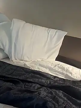Bigbuttbrooklynn live cam, United States, Large, Other, Hazel - EroticFlix