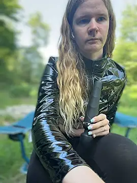 Bikergirl_97 live cam, Germany, Thin, Blonde, Blue - EroticFlix