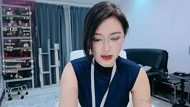 Candice-99 live cam, Thin, Brown, Brown - EroticFlix