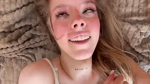Catrinee snapshot