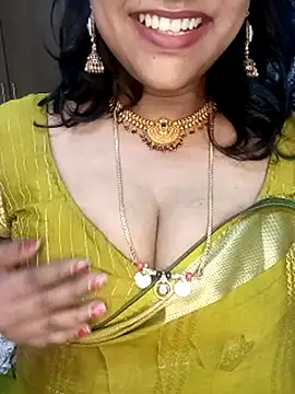 Chandini_Telugu live cam, India, Average, Brown, Black - EroticFlix