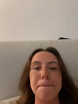 Cherry-Bean live cam, Germany, Thin - EroticFlix