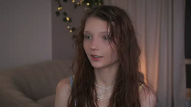CindyGarrison live cam, Thin, Black, Green, Small Tits - EroticFlix
