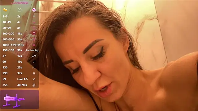 Crystallana live cam, Thin, Black, Green, Shaven - EroticFlix