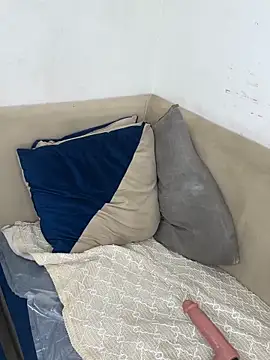 Cutenikkibaby live cam, Thin, Brown, Black, Small Tits - EroticFlix