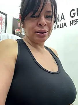 Dr_Nathalia_28 snapshot