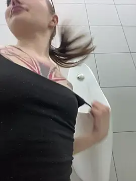 EliteBitch live cam, Thin, Black, Green, Small Tits - EroticFlix