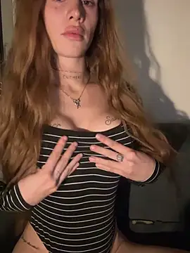 EmiliaCatalina live cam, Germany, Thin, Big Tits - EroticFlix