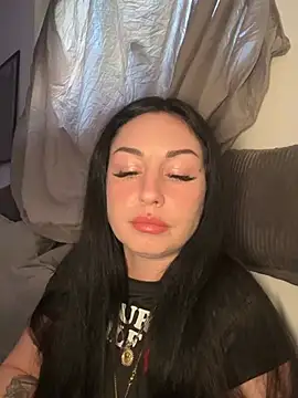 Estherjizz live cam, Germany, Thin, Brown, Green - EroticFlix