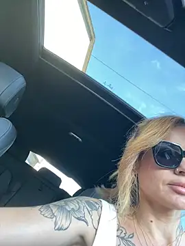 Etwas_neugierig live cam, Germany, Athletic, Blonde, Brown - EroticFlix