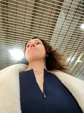 EvaXOAir live cam, Russia, Athletic, Black, Green - EroticFlix