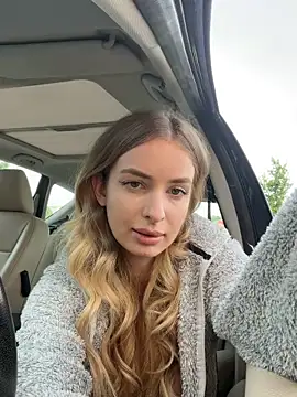 EvieEvans live cam, Germany, Thin, Blonde, Green - EroticFlix