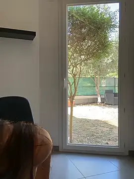 Eyline live cam, France, Thin, Green, Big Ass - EroticFlix