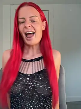 FariBanxOfficial live cam, Germany, Thin, Red, Brown - EroticFlix