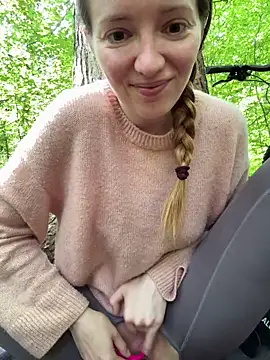 FayeFlame live cam, Germany, Average, Red, Brown - EroticFlix