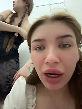 FlashTitsRoyal live cam, Thin, Red, Blue, Big Ass - EroticFlix