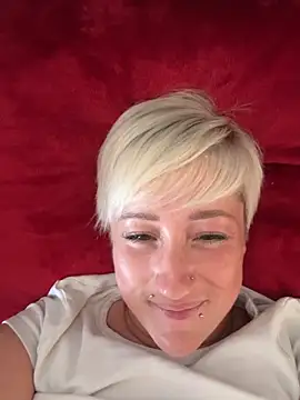 Fremdgehende_stinkefotz live cam, Curvy, Other, Green - EroticFlix