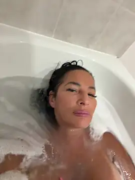 French_mature live cam, France, Average, Brown, Brown - EroticFlix