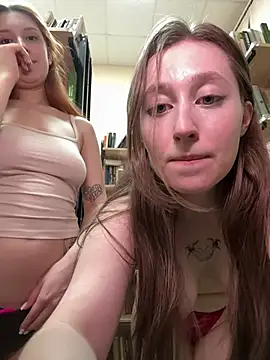 FroggyAnna live cam, Curvy, Black, Blue, Big Ass - EroticFlix