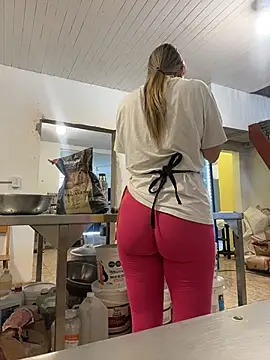 Gatitacarlita live cam, Thin, Other, Brown, Big Ass - EroticFlix