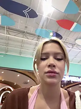 Girl-Mia live cam, Thin, Blonde, Blue, Big Ass - EroticFlix