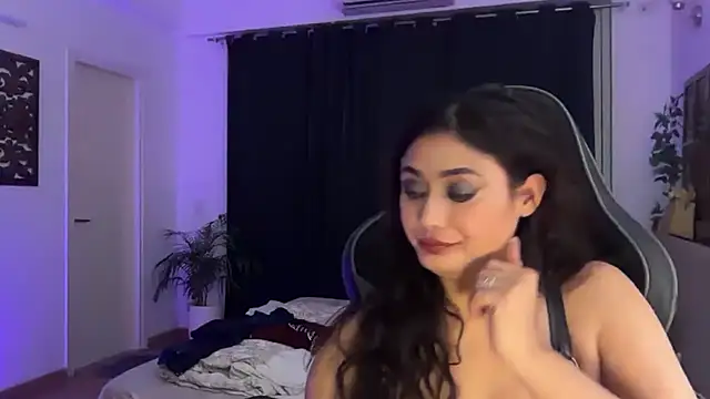 GoddessAnna live cam, India, Curvy, Black, Brown - EroticFlix