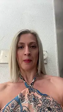 HOTLadyluna live cam, GR, Thin, Blonde, Green - EroticFlix