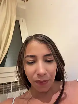 Hall_16 live cam, Colombia, Thin, Blonde, Brown - EroticFlix