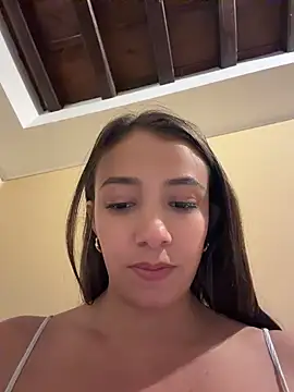 Hall_16 live cam, Colombia, Thin, Blonde, Brown - EroticFlix