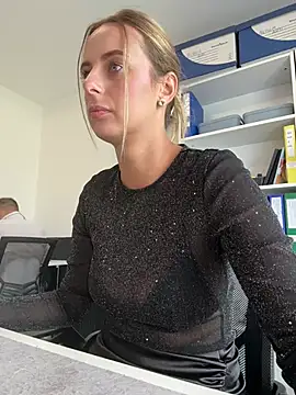 Hii_Lolla live cam, Thin, Other, Blue, Big Tits - EroticFlix