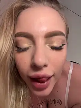 HugeBoobsAlice gallery cover