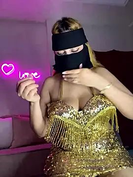 Inaa-Love live cam, Average, Blonde, Green, Big Tits - EroticFlix