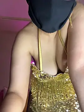 Inaa-Love live cam, Average, Blonde, Green, Big Tits - EroticFlix