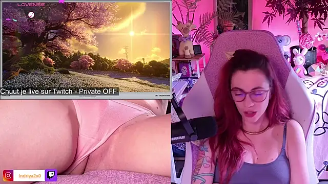 Indriya2x0 live cam, France, Thin, Colorful, Green - EroticFlix