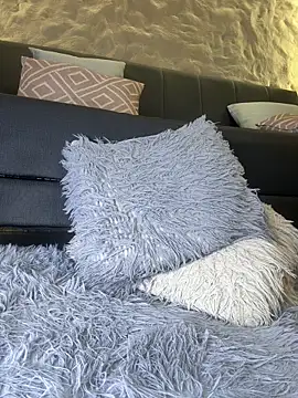 Isa__Blanc live cam, Colombia, Curvy, Black, Brown - EroticFlix
